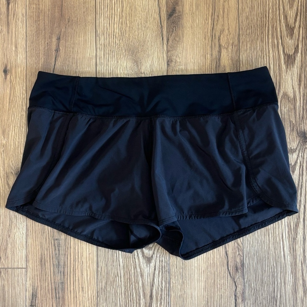(SOLD) Lululemon Run Times Shorts II 4" Size 12 In Black - Picture 2 of 8